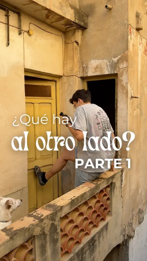 Portada del reel «¿Qué hay detrás de esta puerta?» de @caandrea.home